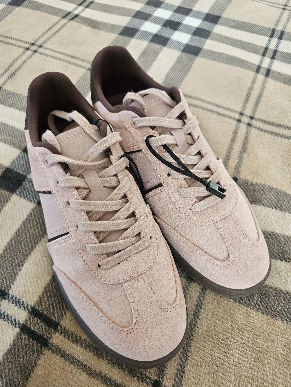 Zara Womens  Blush Pink Suede Low-Top Sneakers